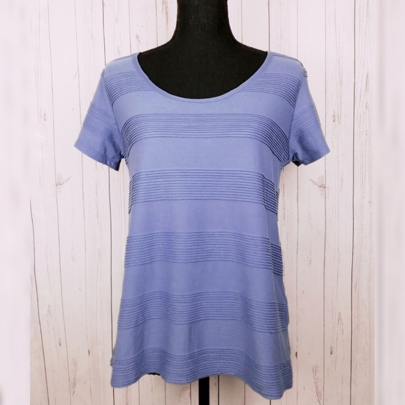 ⬇️🌹 Lularoe (S) Striped Sky Blue Tshirt - Picture 3 of 7